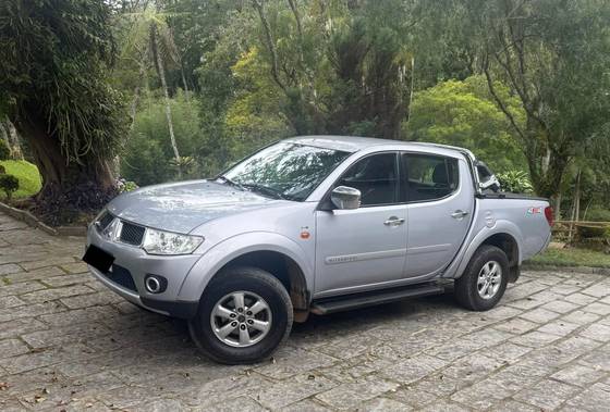 MITSUBISHI L200 TRITON 3.2 HPE 4X4 CD 16V TURBO INTERCOOLER DIESEL 4P AUTOMÁTICO MITSUBISHI L200 TRITON 3.2 HPE 4X4 CD 16V TURBO INTERCOOLER DIESEL 4P AUTOMÁTICO